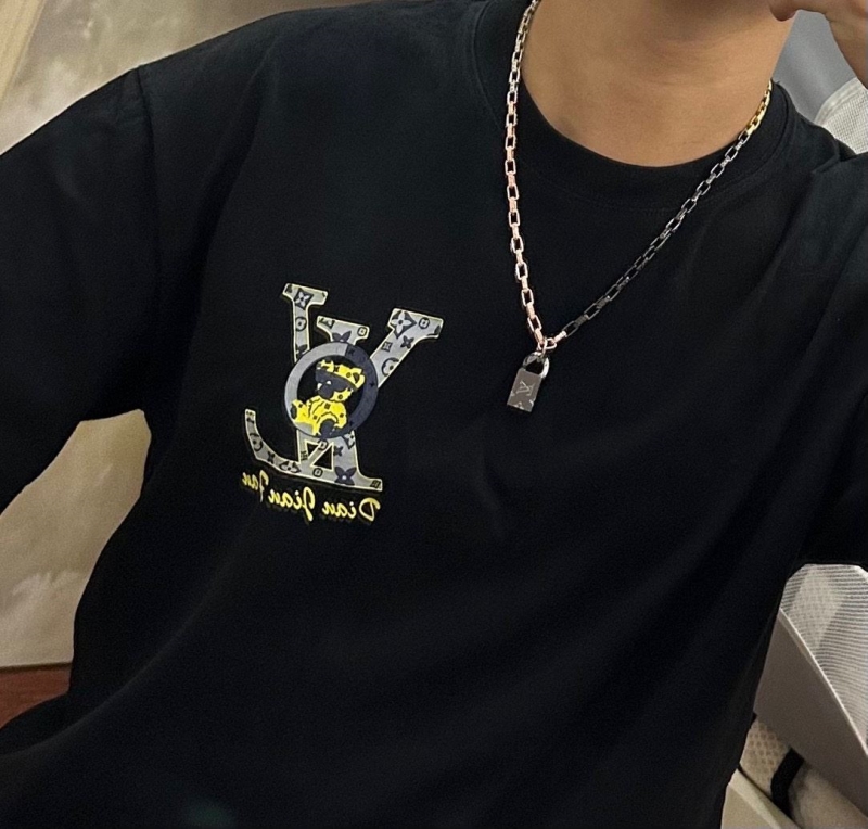 LV Necklaces